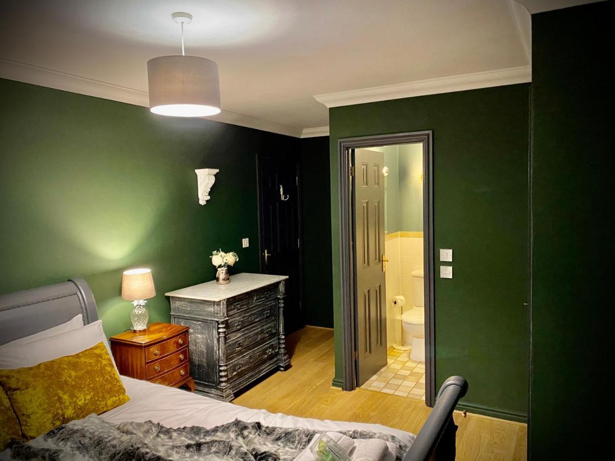 5 Bedroom House - Contractors, Crew, Group, Family Canterbury Esterno foto